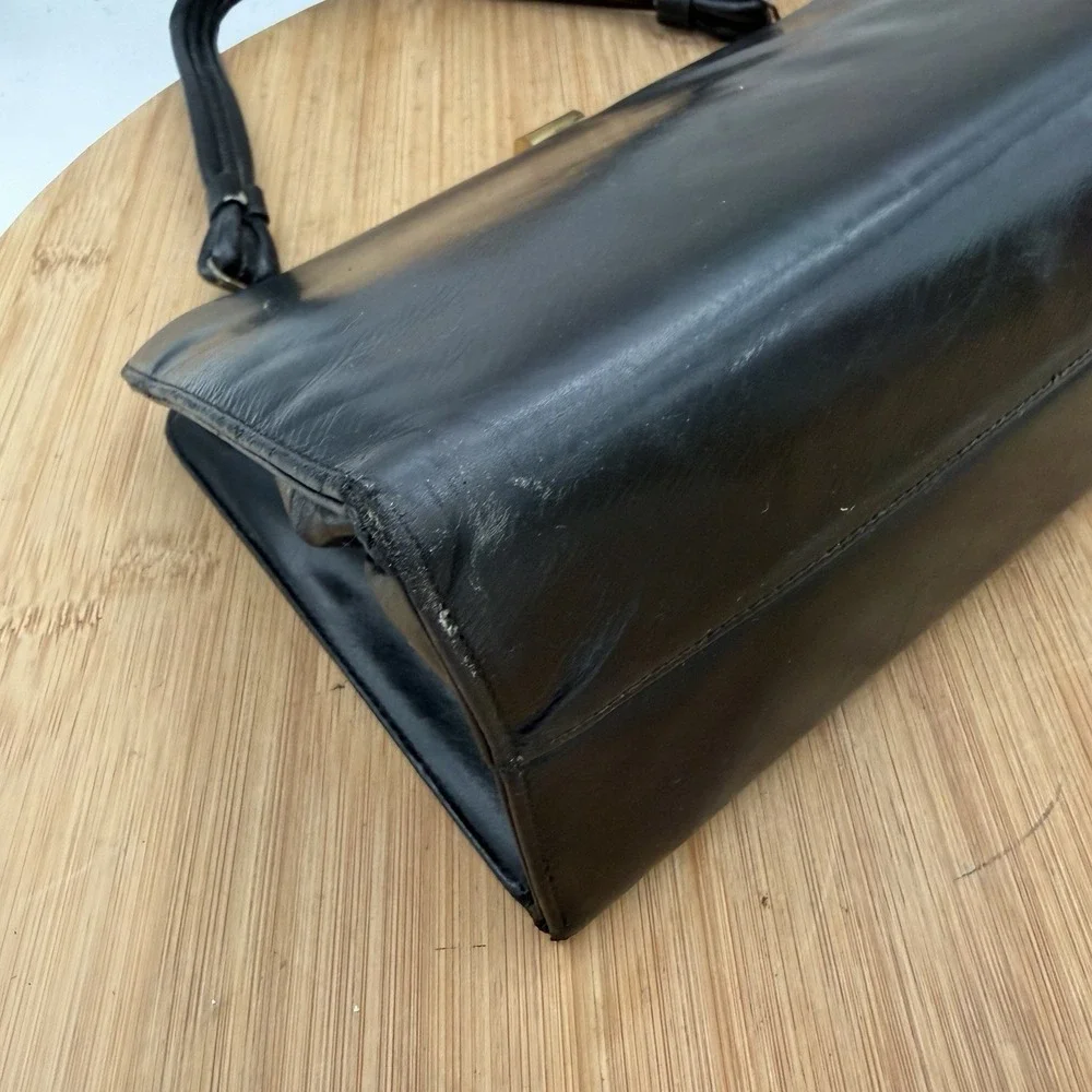 Vintage 1950s Lesco‎ Genuine Leather Handbag Black with Brass/Gold trim